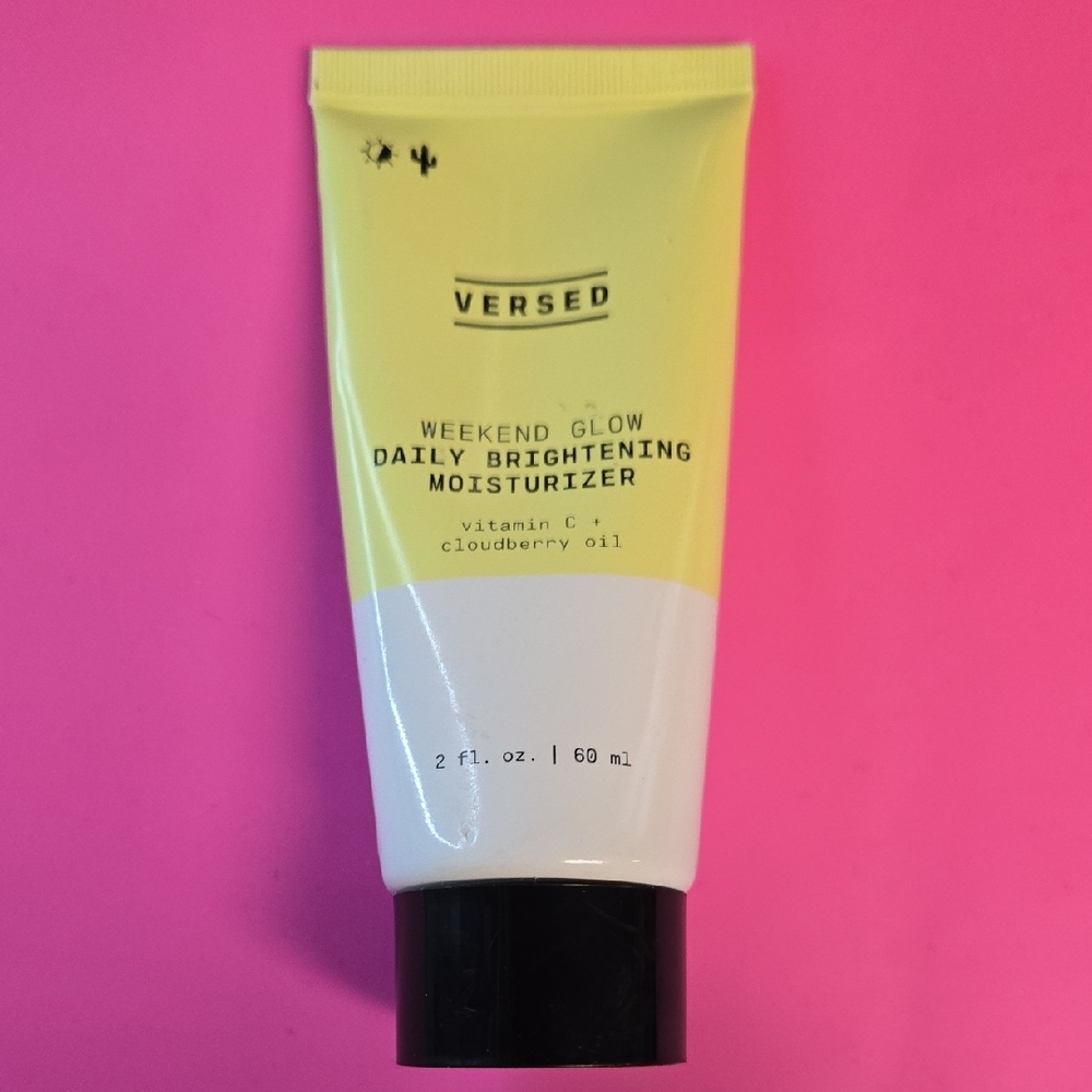 Versed Weekend Glow Daily Brightening Moisturizer - Yellow and White